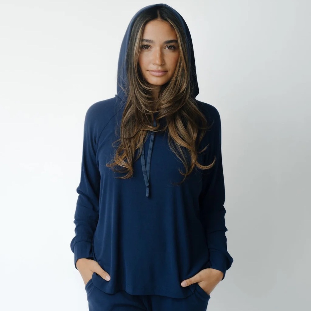 Women's Navy Hooded Pullover Sweatshirt